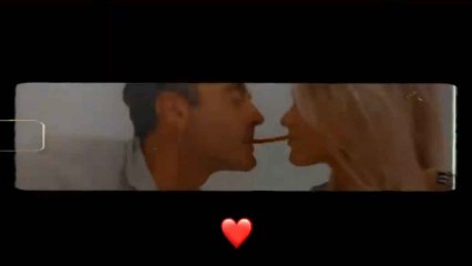 Enrique Ponce y Ana Soria juegan con un regaliz y acaban protagonizando un beso de película