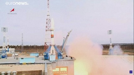 Rede de internet "OneWeb" reforçada com sucesso na órbita da Terra