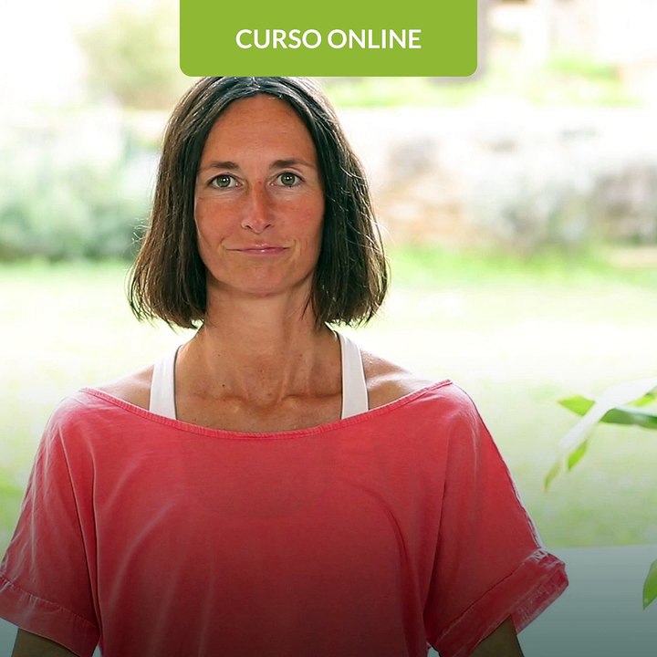 Curso de yoga para principiantes con Eva Roca de la Escuela Cuerpomente ...