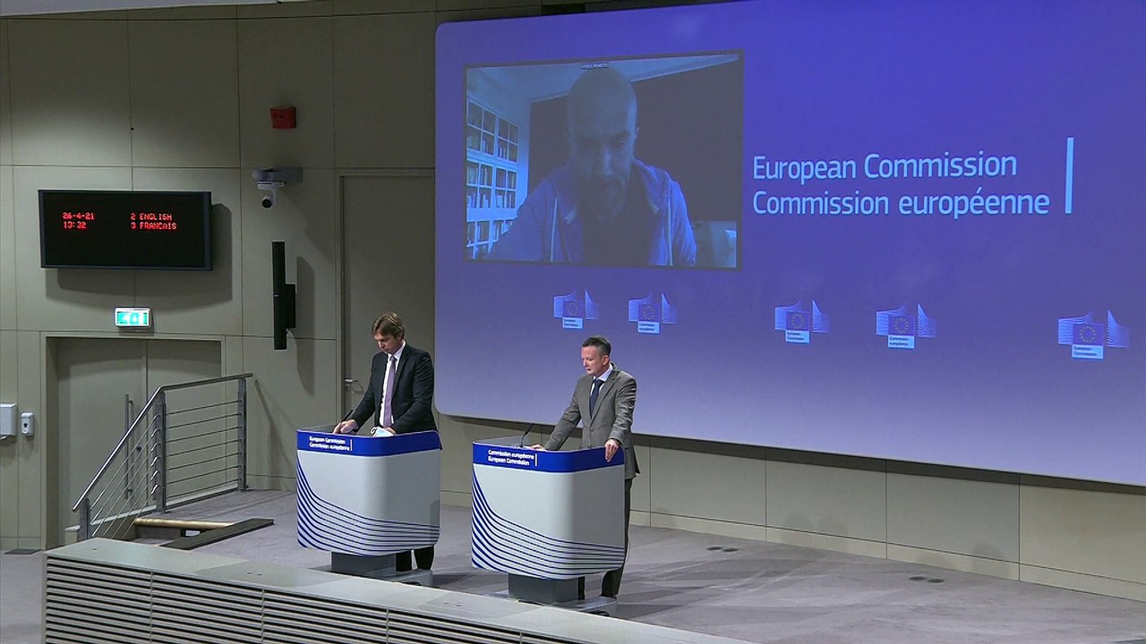 Bruselas demanda a AstraZeneca por retrasos en reparto de vacunas a la UE