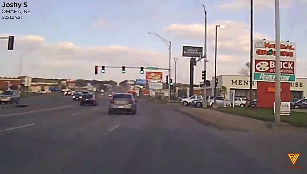 Car Crash 2021.04.21 — OMAHA, NE