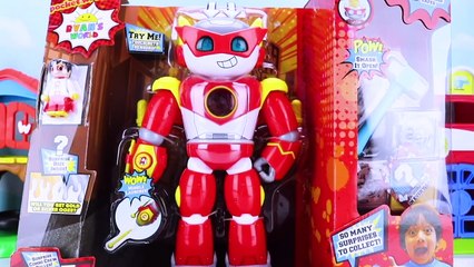 Review Of Ryan'S World Ultimate Red Titan Robot From Bj'S Wholesale Club
