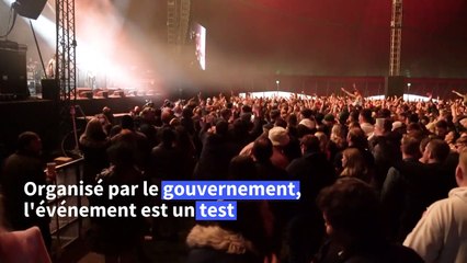 Liverpool: des clubbeurs ont dansé sans masque pour deux soirées test