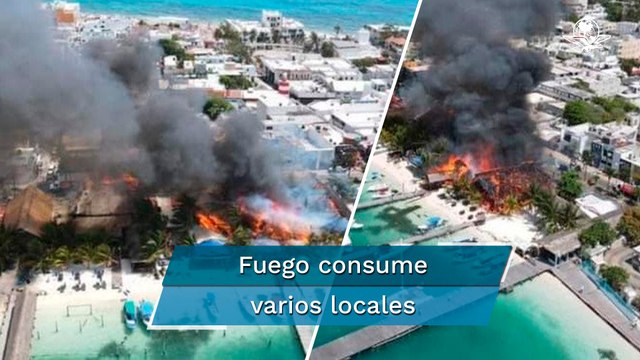 Fuerte incendio en Isla Mujeres consume una decena de establecimientos