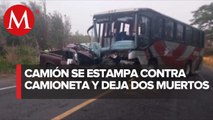 Chocan autobús de pasajeros y camioneta en Veracruz; hay 2 muertos y 6 heridos