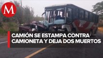 Chocan autobús de pasajeros y camioneta en Veracruz; hay 2 muertos y 6 heridos