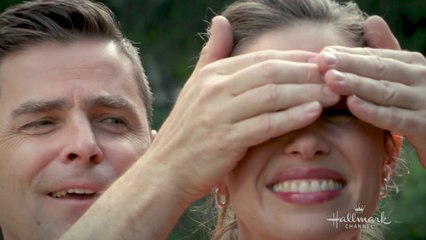 You Had Me at Aloha Film Starring Pascale Hutton and Kavan Smith