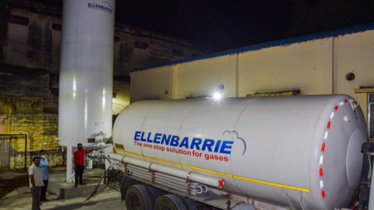 Oxygen Express reaches Delhi, Watch Nonstop 100