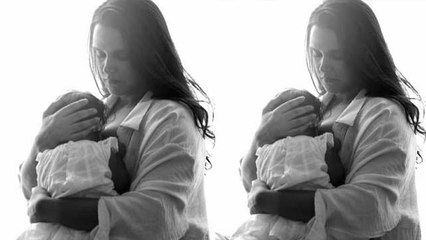 Neha Dhupia ने बेटी Mehr को Breastfeeding कराते फोटो शेयर कर दिया Trolls को तगड़ा जवाब | FilmiBeat