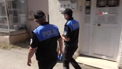 Polis "maske cezası" dolandırıcılığına karşı kapı kapı dolaşıp uyardı