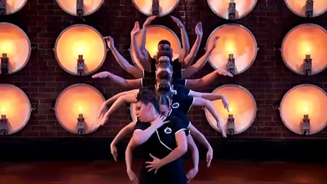 Upper Team Oxygen Dances To "Lovely" By Billie Eilish And Khalid - World Of Dance Qualifiers 2020