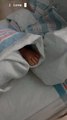Christina Milian maman pour la 3e fois, filme le pied de bébé à la maternité à Los Angeles. Avril 2021.