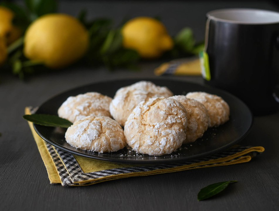 Receta de Galletas craqueladas de limón, un postre delicioso y rápido de hacer