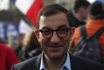 “Vous êtes le bon arabe de l’extrême droite” : l’urgentiste Mathias Wargon dénigre l’“ordure” Jean Messiha