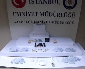 Gaziosmanpaşa'da yatak bazasına saklanmış kokain ele geçirildi