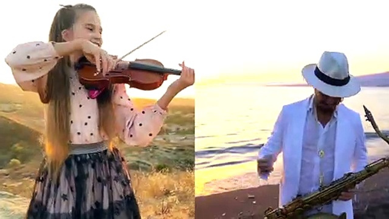 "Super Dance Monkey" - Daniele Vitale Sax & Karolina Protsenko Violin