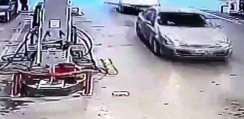 Yürüme engelli gazilere çirkin saldırı