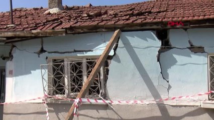 ESKİŞEHİR HELYUM GAZI TÜPLERİ PATLADI, MÜSTAKİL EV KULLANILAMAZ HALE GELDİ