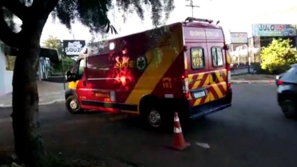 Jovem de 22 anos fica ferido em acidente no Bairro Santa Felicidade