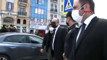 İstanbul Emniyet Müdürü Aktaş, Taksim Meydanı'nda incelemelerde bulundu