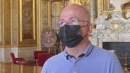 Covid-19 : le Sénat commande une étude pour "débattre de façon plus objective" de la stratégie