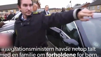 Danimarkalı Bakan aracıyla mülteciyi ezdi