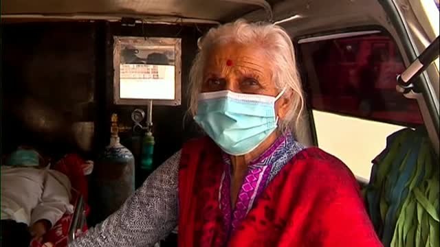 Nepal sufre una nueva ola de covid y la situación en los hospitales es agónica