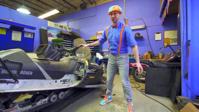 Blippi explora una motocicleta | Vehículos para niños | Videos educativos para niños part 2