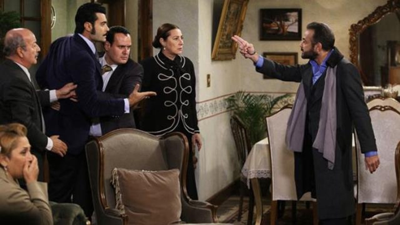 Bir Zamanlar Çukurova dizisinin setinde ortalık karıştı! Kerem Alışık ve Murat Ünalmış birbirine girdi