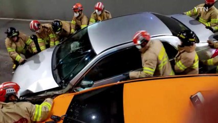 서울 종로 중앙지하차도 택시·승용차 충돌...2명 경상 / YTN