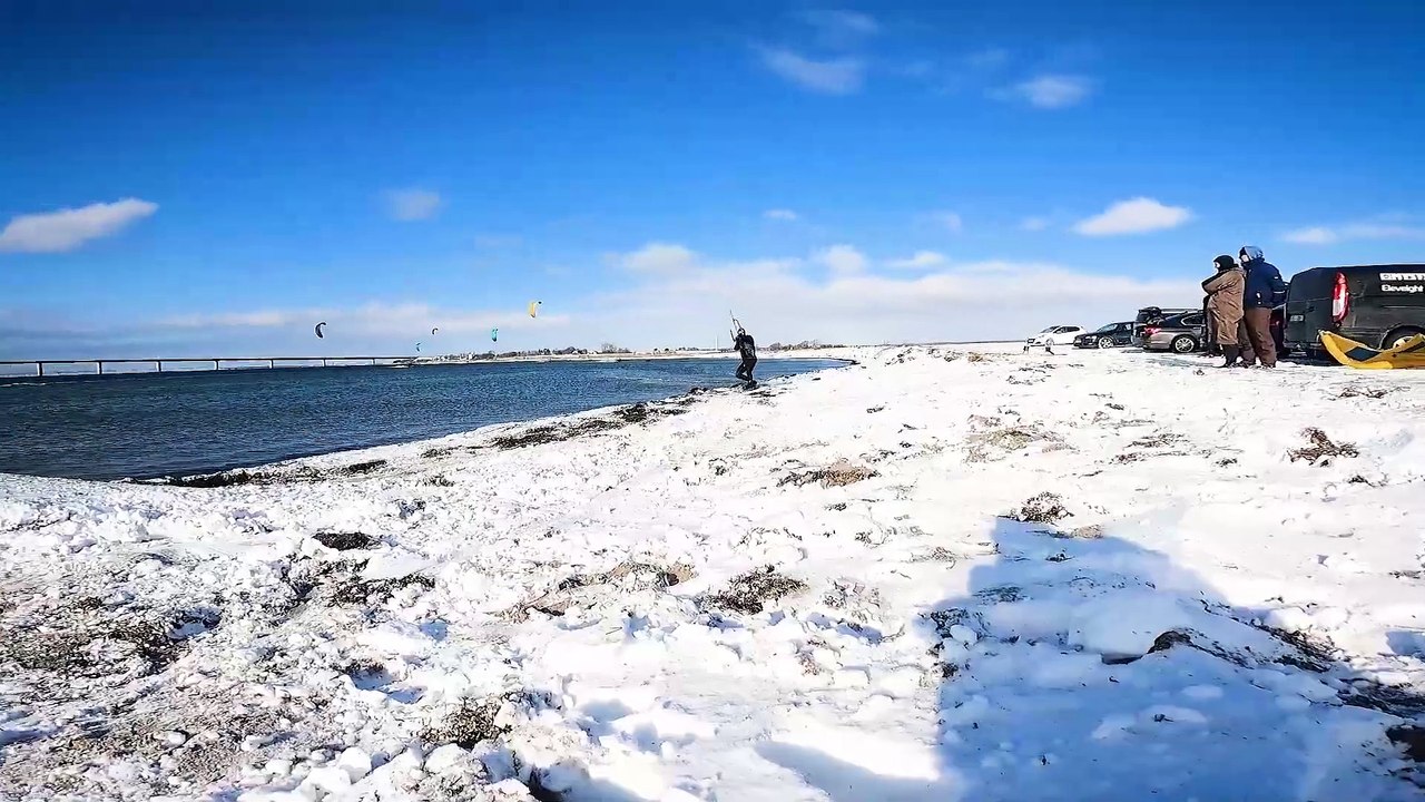 WINTER KITESURFING