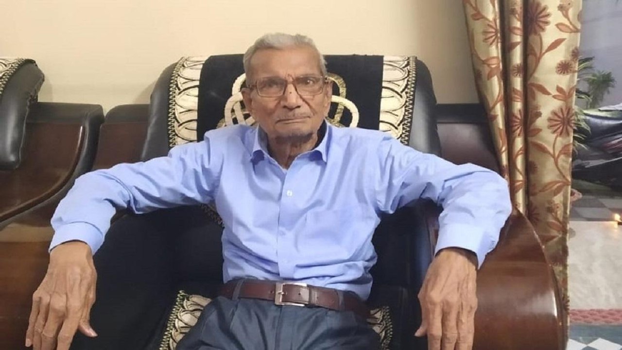 85-year-old Narayan gave bed to another, died 3 days later