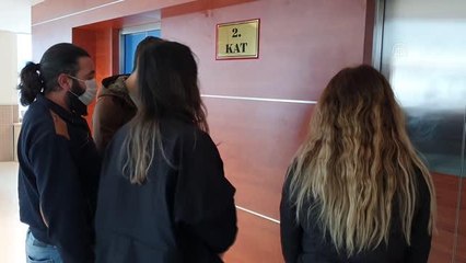 Son dakika haberleri... Sosyal medyada Türk pasaportunu aşağıladıkları gerekçesiyle gözaltına alınan 2 kişi serbest bırakıldı