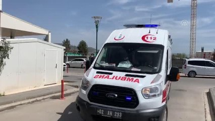 Son dakika haber: Devrilen araçtaki sürücü öldü, oğlu yaralandı