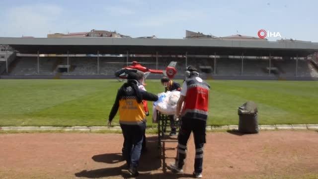 Ambulans helikopter, iş kazasında yaralanan işçi için havalandı