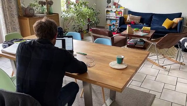 Les cours à distance ont repris dans les lycées et les collèges