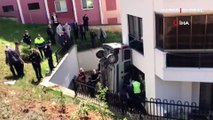 Otomobil 30 metreden apartman boşluğuna düştü: 1 ölü, 1 yaralı