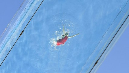 This Clear-Bottomed Pool Hangs Between 2 Buildings in London