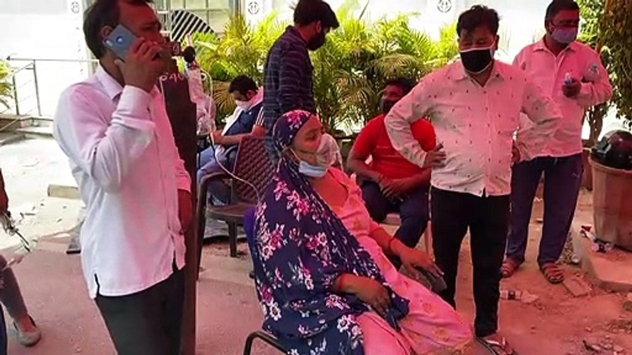منظمة محلية في الهند تنقذ مصابين بكوفيد-19 بتزويدهم الأكسجين