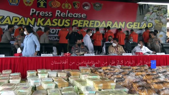 توقيف 17 شخصا إثر ضبط مخدرات بقيمة 82 مليون دولار في إندونيسيا