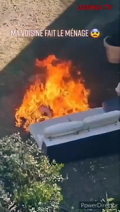 Elle crame son canapé pour faire du ménage chez elle et manque de bruler sa maison