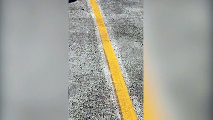 Kadının motorla ilk deneyimi bakın nasıl son buldu...