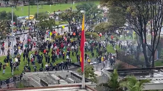 Medios de comunicación rechazan ataque a instalaciones del Canal RCN