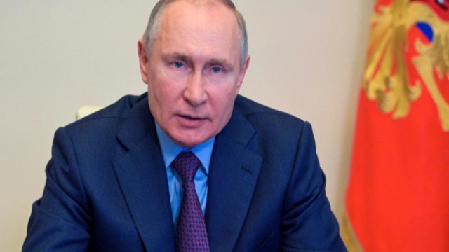 Russia sends emergency supplies to help India battle Covid