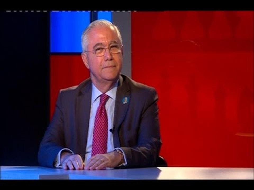 دمى كراسي - النائب عمّار حوري