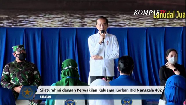 Temui Keluarga Awak KRI Nanggala 402, Jokowi Janjikan Rumah dan Beasiswa