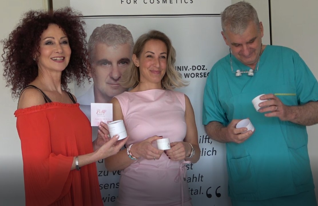 |► (Lifestyle) Christina Lugner presents Pussy Bussi, die  naturbelassene Intimpflege-Creme