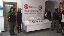 İstanbul'da ele geçirilen plastik patlayıcılar emniyette sergilendi