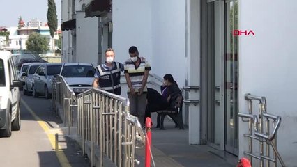 EŞİNİ FUHŞA SÜRÜKLEMEYE ÇALIŞTIĞINI ÖNE SÜRDÜĞÜ KİŞİYİ POMPALI TÜFEKLE VURDU