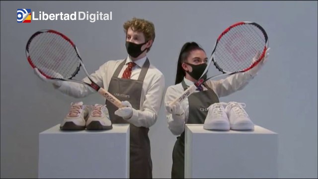 Se subastan 3020 objetos del tenista Roger Federer para recaudar fondos